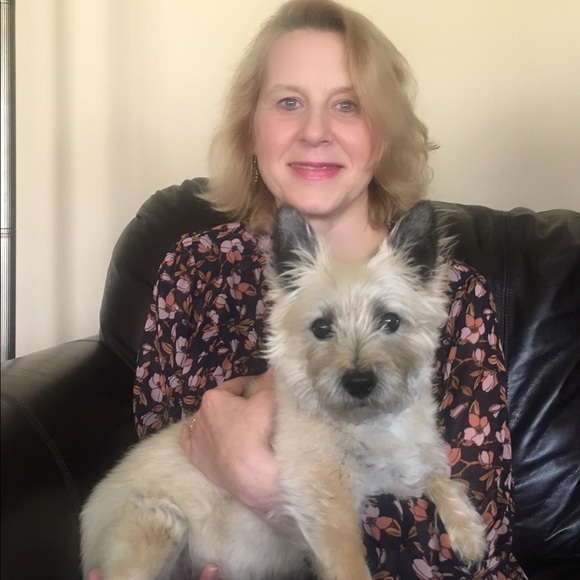 Meet your Posher, Lisa - Picture 1 of 1